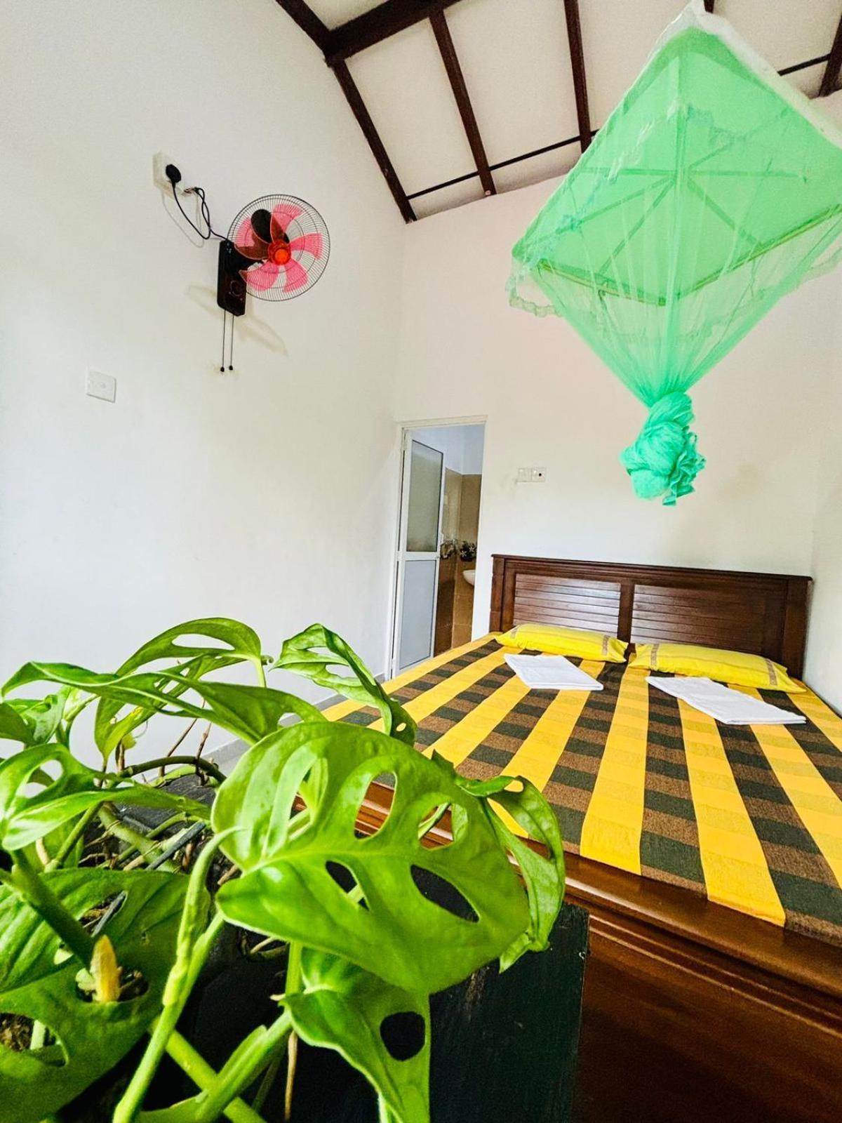 Sanithu Homestay And Villa Galle Exterior foto